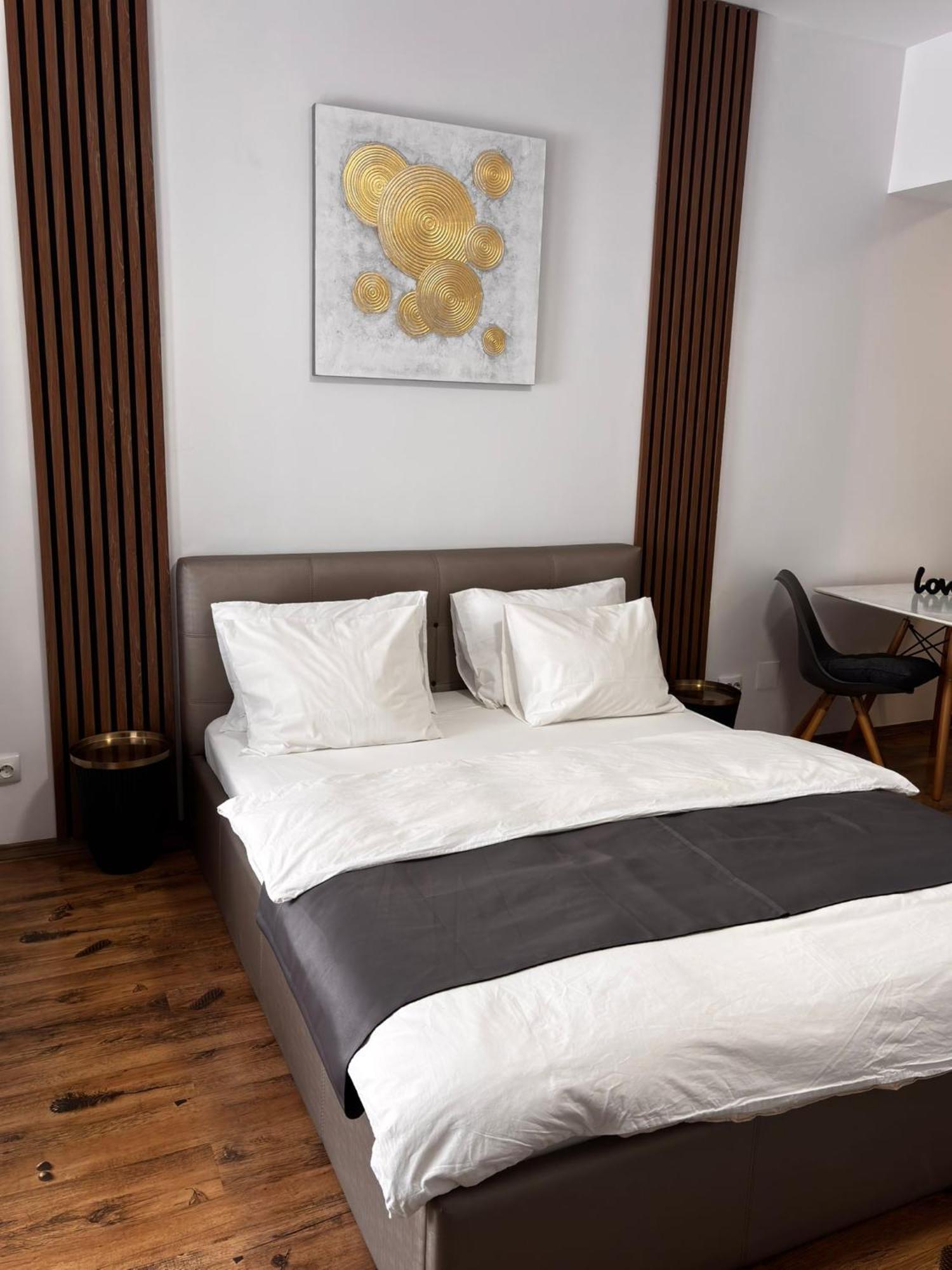 Central Studio Bucharest Bucarest Extérieur photo