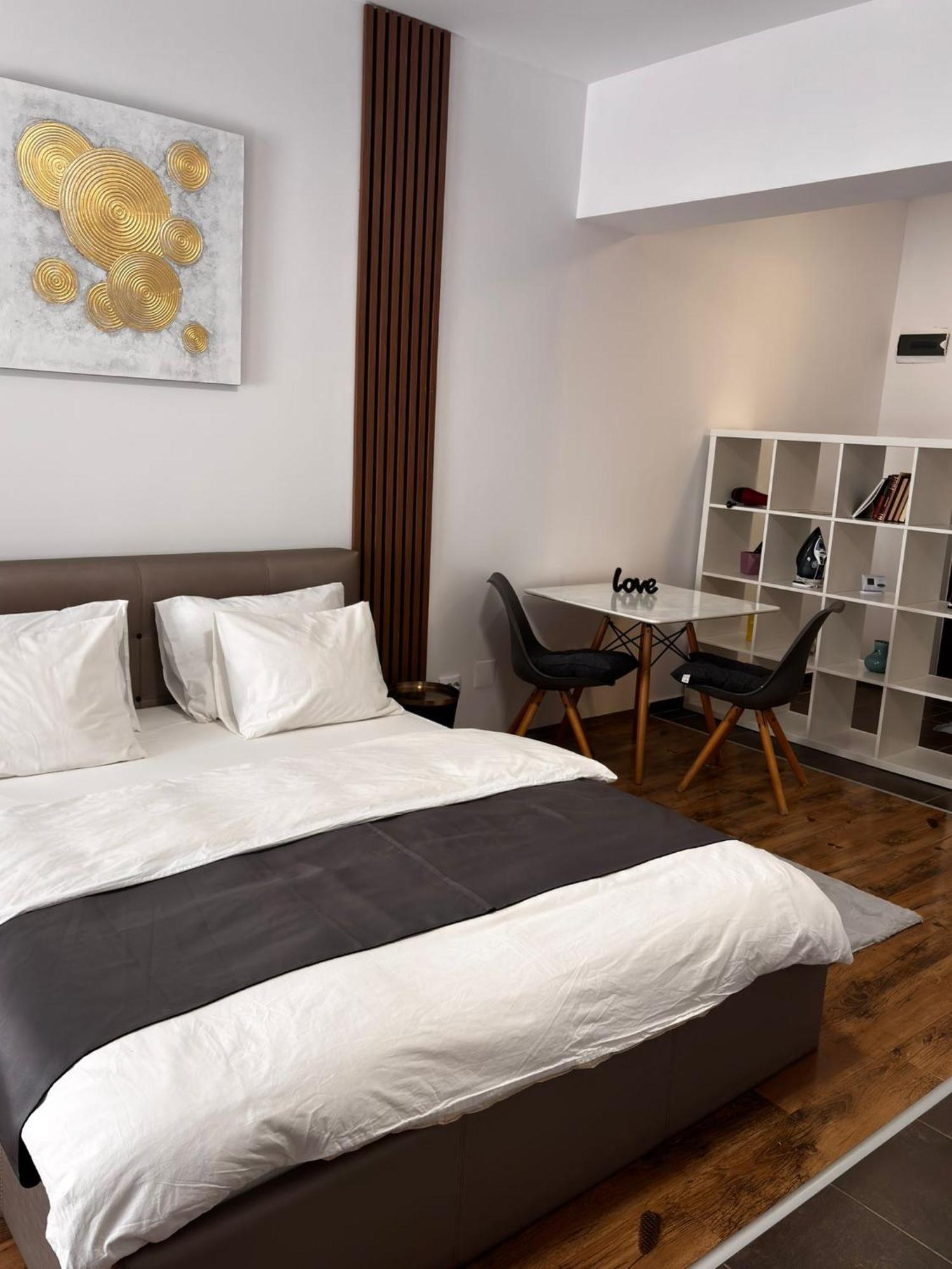 Central Studio Bucharest Bucarest Extérieur photo